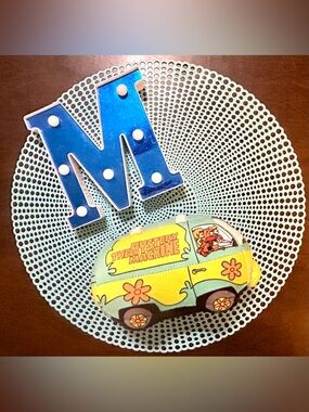 Toy Factory Scooby Doo - The Mystery Machine Van 7" Plush Stuffed Toy